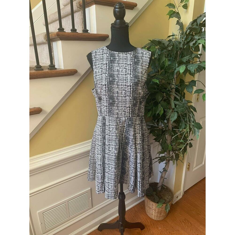 Eva Longoria Black And White Dress Size 14